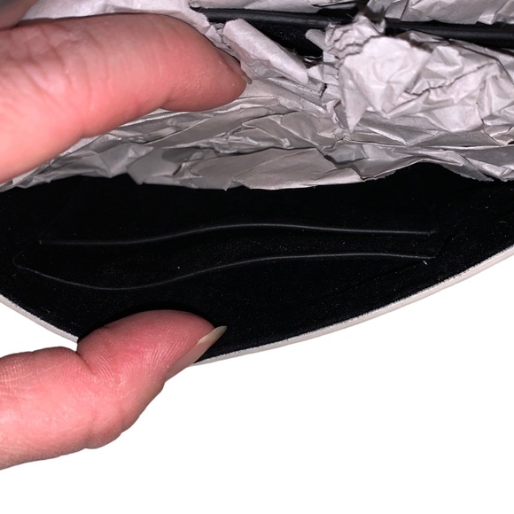 STEVE MADDEN 3-in-1 Pewter Convertible Bag - Picture 5 of 7